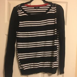 Unique striped sweater you Premise